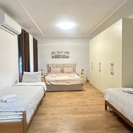 Villa Duplex Up To 10 Guests 2 Baths & Kitchen