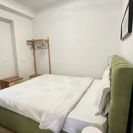 Duplex Up To 10 Guests 2 Baths & Kitchen Villa