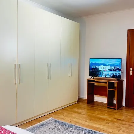 别墅 Duplex Up To 10 Guests 2 Baths & Kitchen