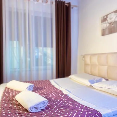 Duplex Up To 10 Guests 2 Baths & Kitchen 빌라 *