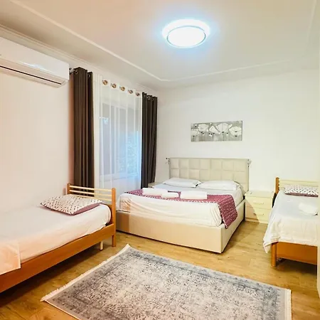 빌라 Duplex Up To 10 Guests 2 Baths & Kitchen *
