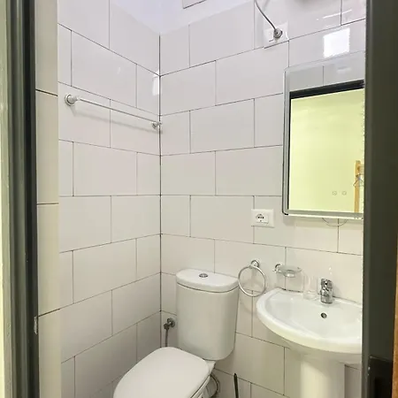 빌라 Duplex Up To 10 Guests 2 Baths & Kitchen